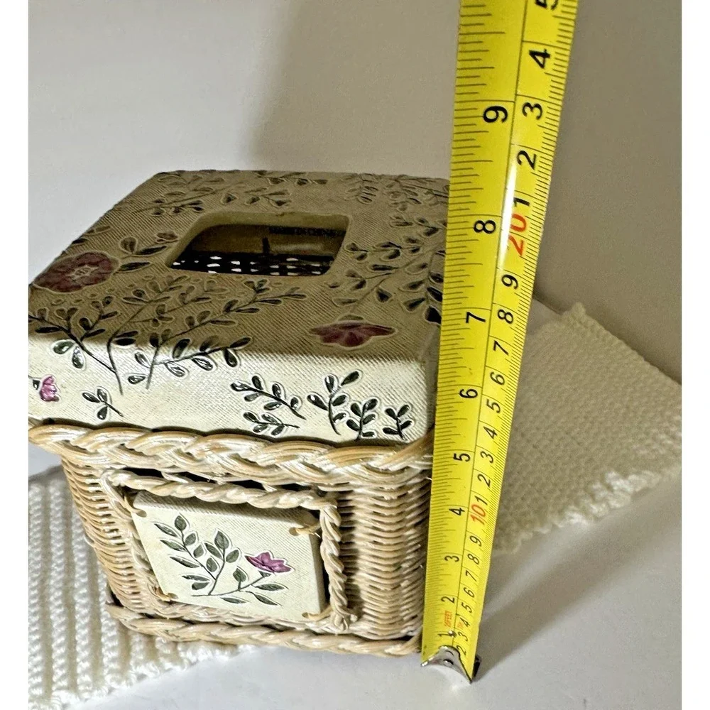 Woven Wicker Rattan  Tissue Box Cover Floral Bathroom Bohemian Vintage